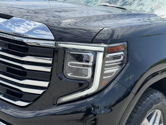 Used 2023 ONYX BLACK GMC SLT image 34
