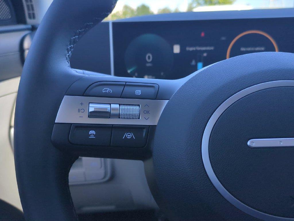New 2026 White Hyundai SEL Convenience image 32