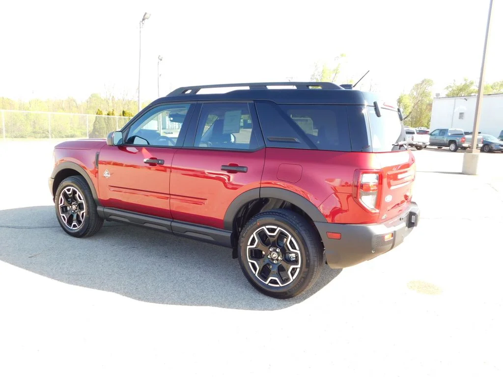 New 2026 Ruby Red Metallic Tinted Clearcoat Ford Outer Banks® image 5
