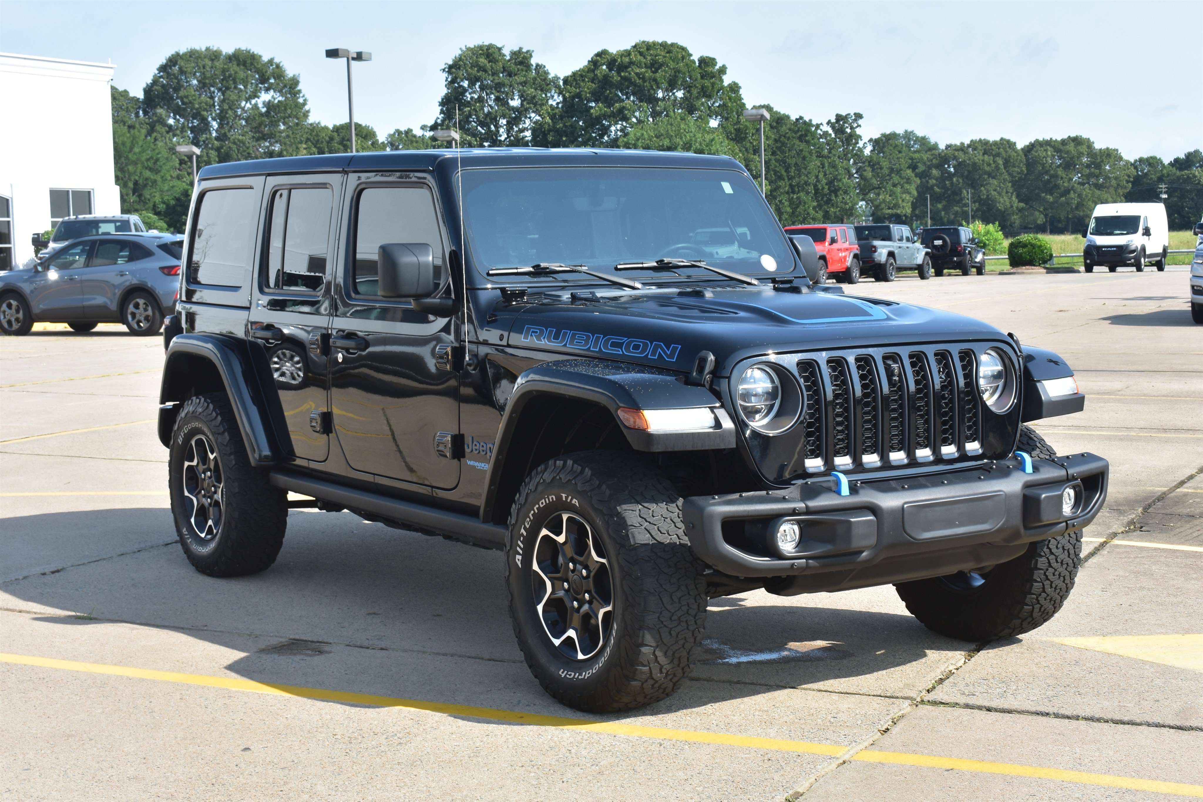Used 2022 Black Clearcoat Jeep Unlimited Rubicon image 3