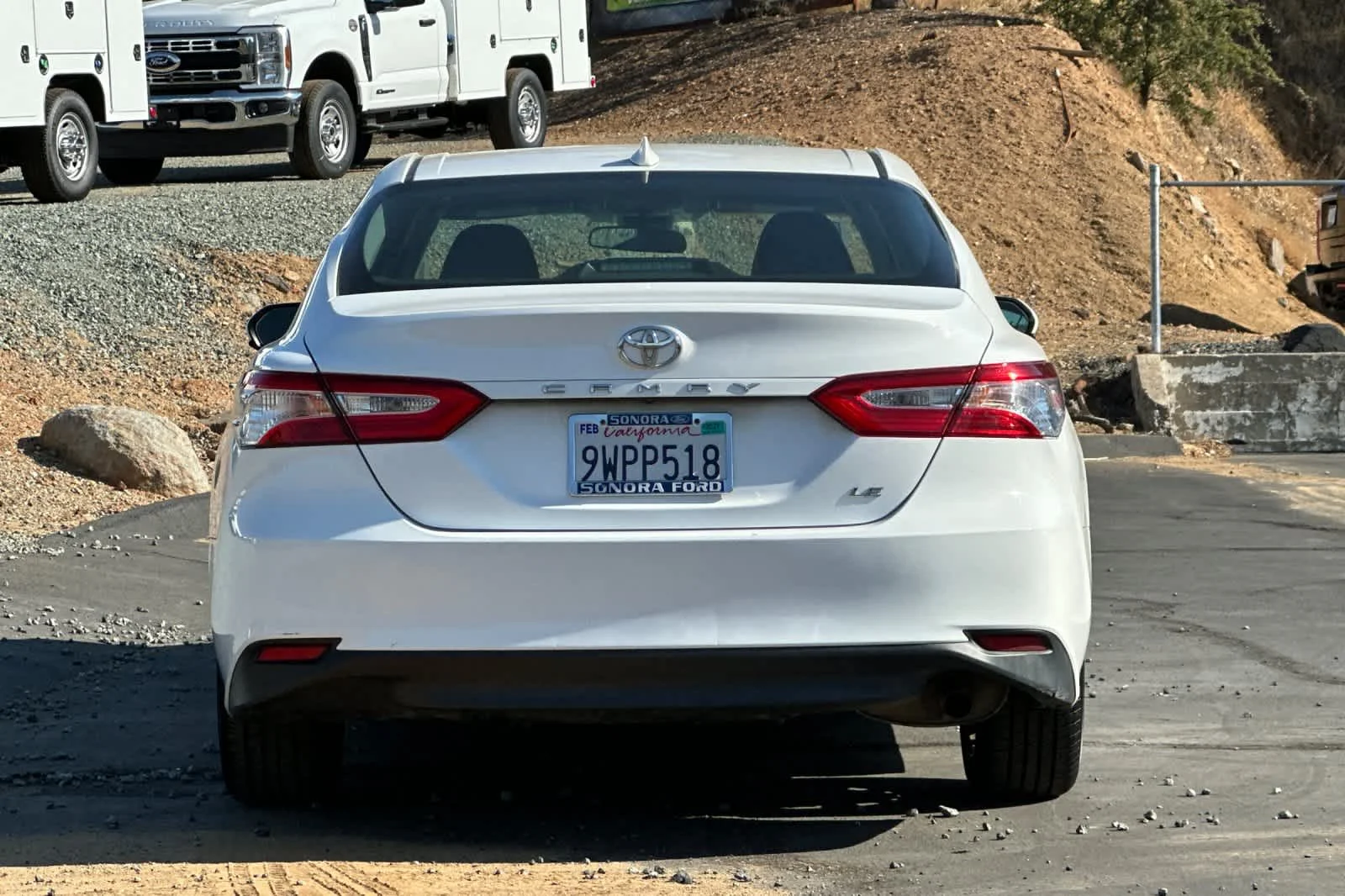 Used 2020 Super White Toyota LE image 5