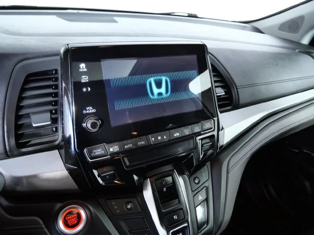 Certified Used 2018 Gray Honda EX-L image 19