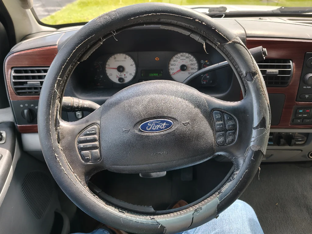 Used 2005 Oxford White Clearcoat Ford Lariat 4X2 D.R.W. image 17