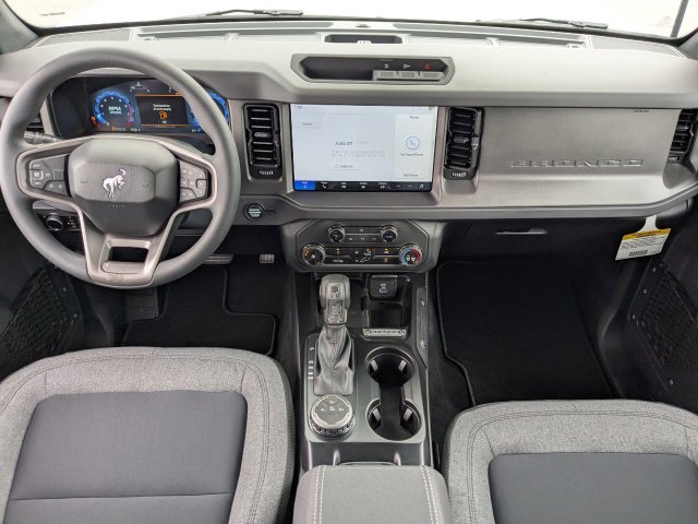 2025 Ford Bronco 4-Door Base - Photo 14