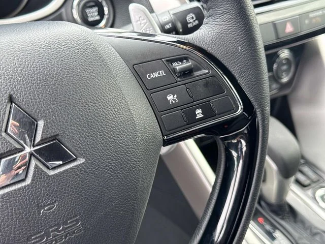 Used 2024 Silver Mitsubishi SEL image 34