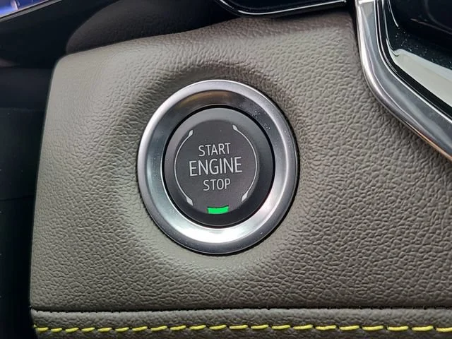Used 2025 Summit White Chevrolet ZR2 image 27