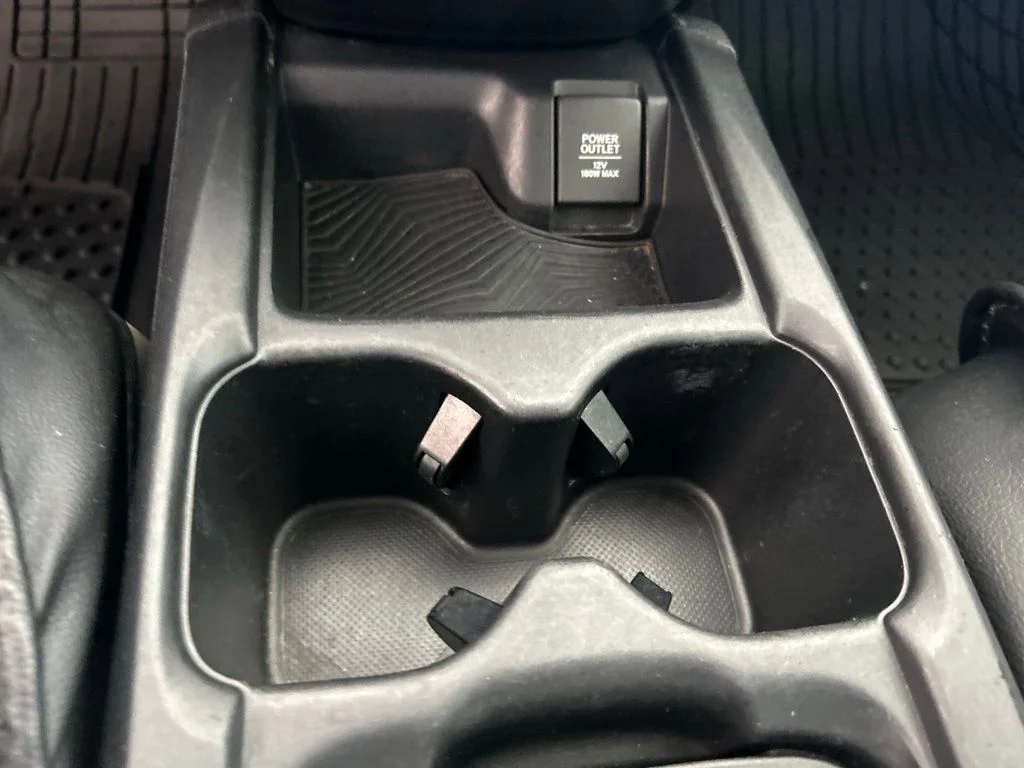 Used 2018 White Honda LX image 41
