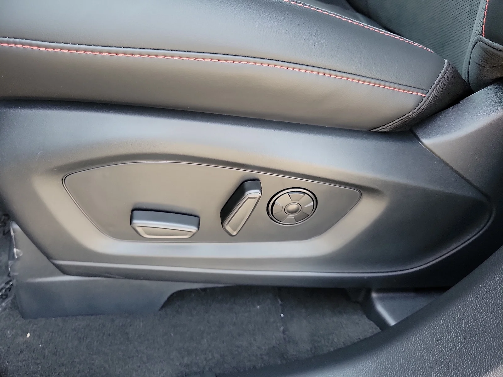 New 2026 Agate Black Metallic Ford ST image 13