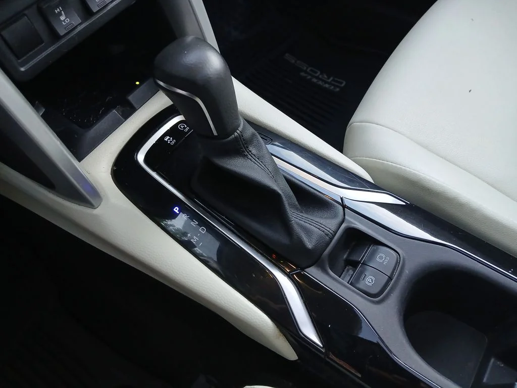 Used 2024 Blue Toyota XLE image 30