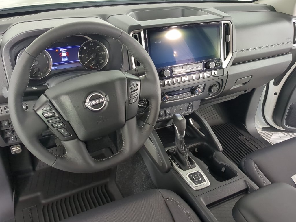 2026 Nissan Frontier SV - Photo 13