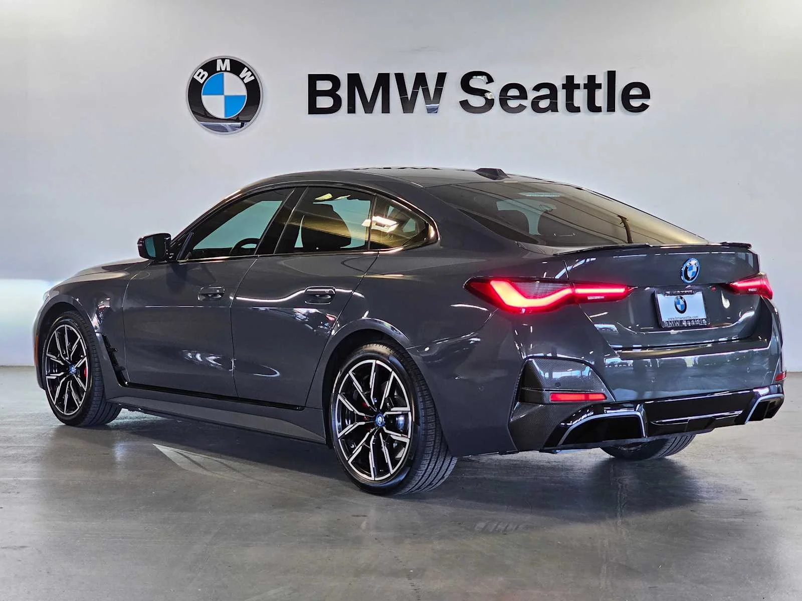 Certified Used 2023 Dravit Grey Metallic BMW M50 image 4