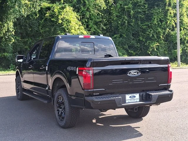 New 2026 Agate Black Metallic Ford XLT image 3