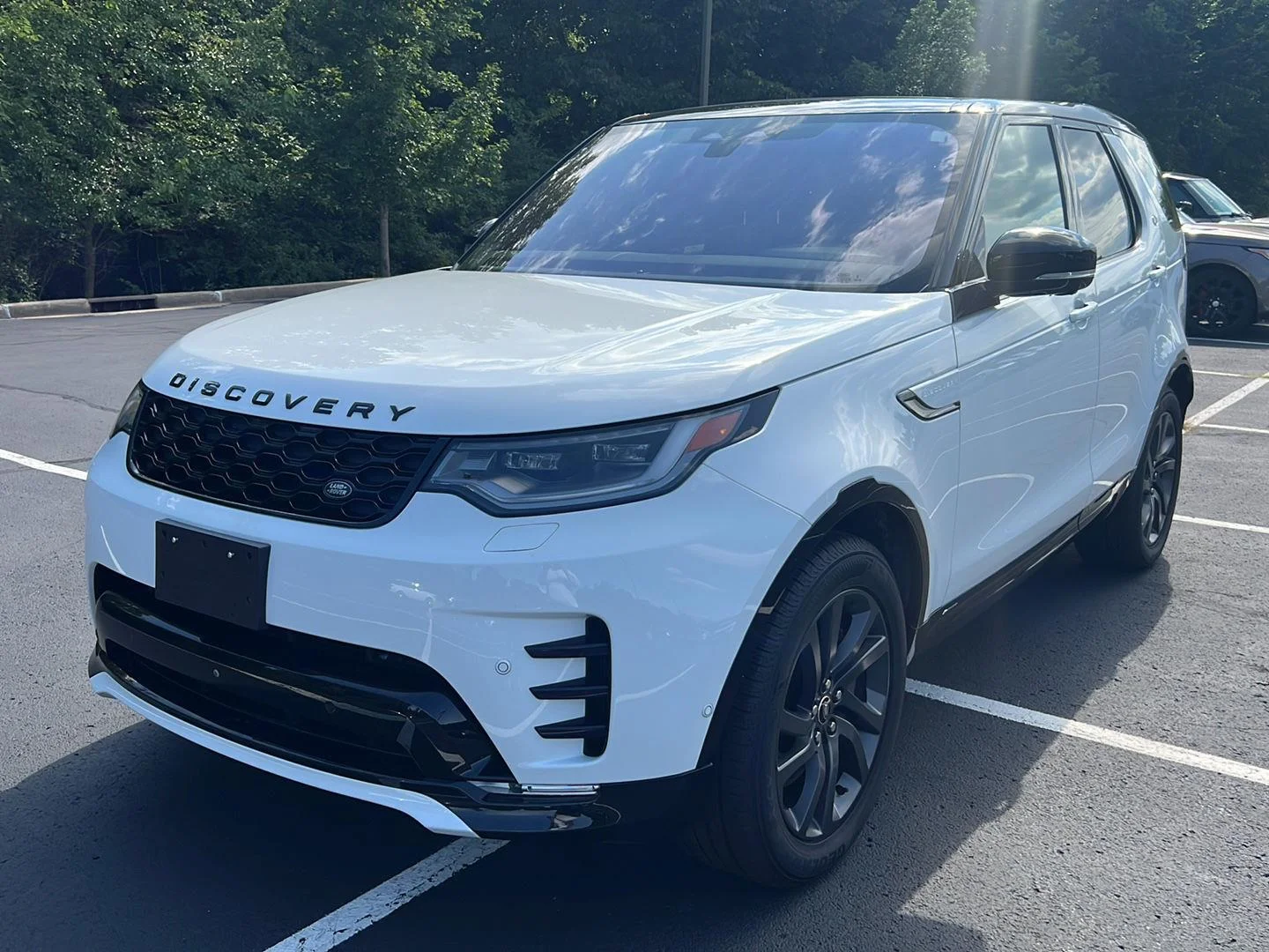 Certified Used 2022 Fuji White Land Rover S R-Dynamic image 1