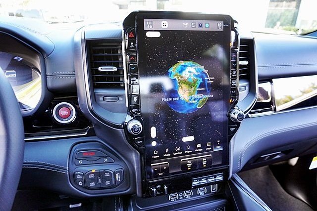 New 2026 Diamond Black Crystal Pearl-Coat Exterior Paint RAM RHO image 36