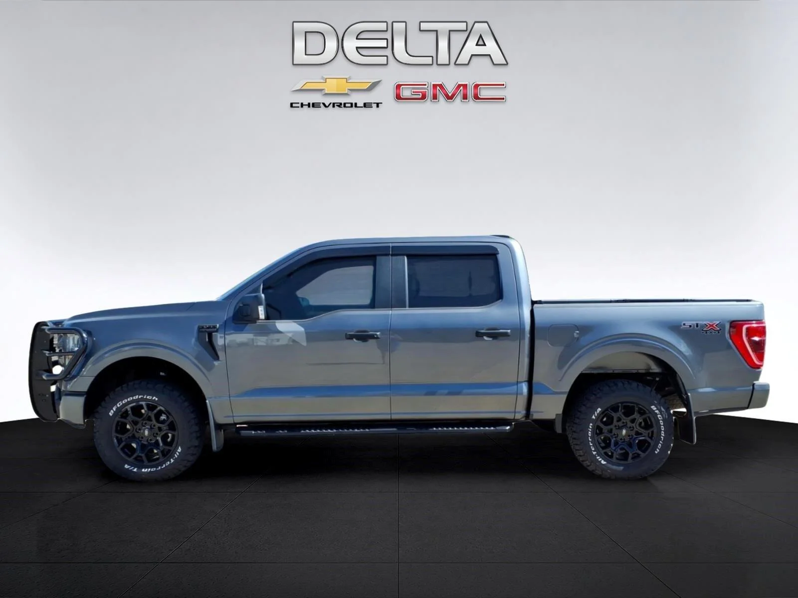 Used 2023 Carbonized Gray Ford XL image 2