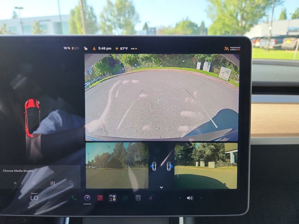 Used 2018 Black Tesla Long Range image 13