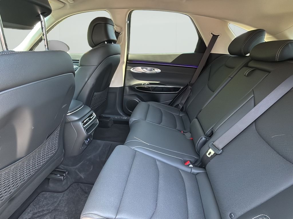 2026 GENESIS GV70 - Photo 16