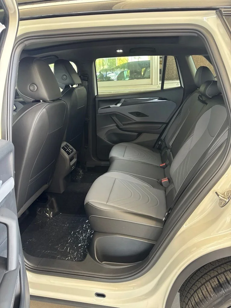 New 2026 Silver Volkswagen 2.0T SE R-Line Black image 9