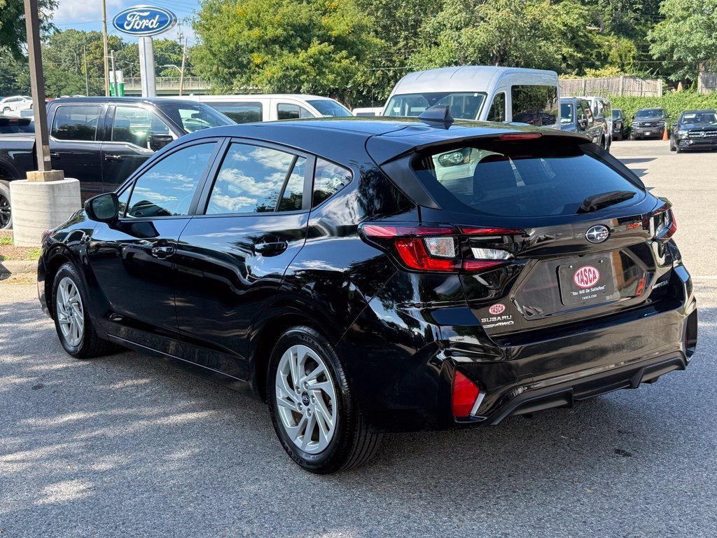 Used 2024 Crystal Black Silica Subaru Base image 8