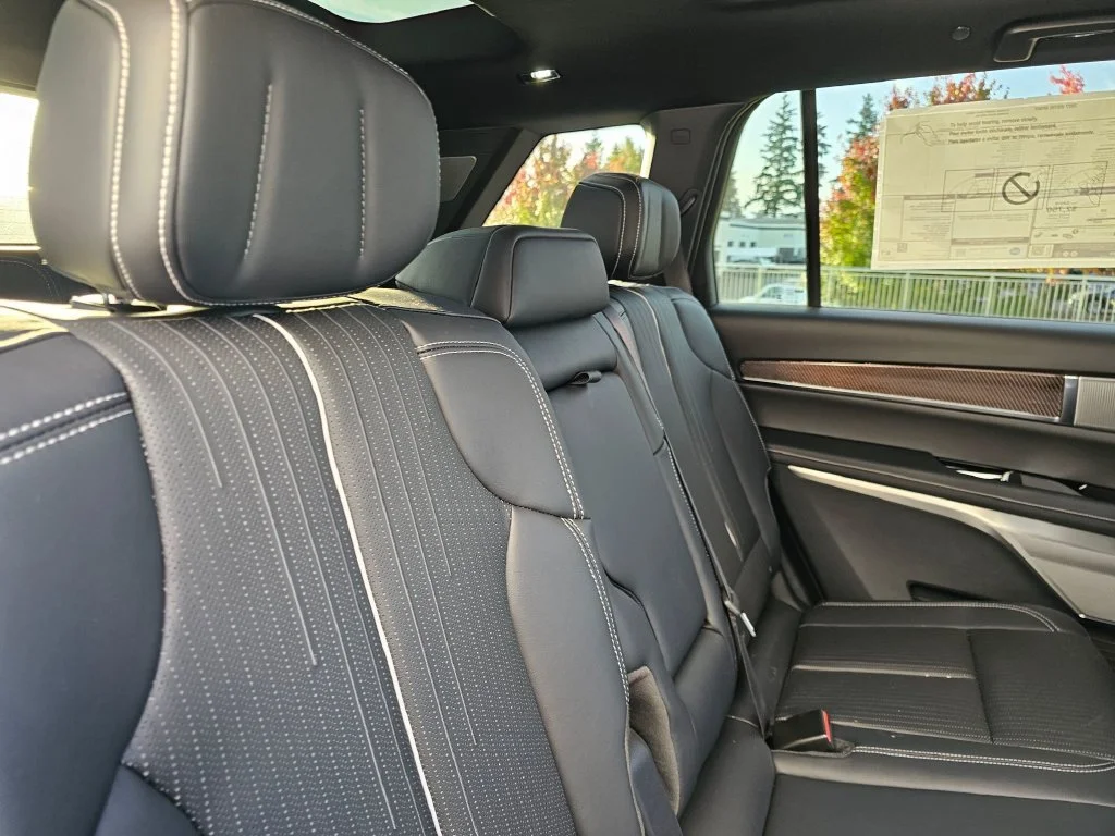 2027 Cadillac VISTIQ Sport - Photo 13