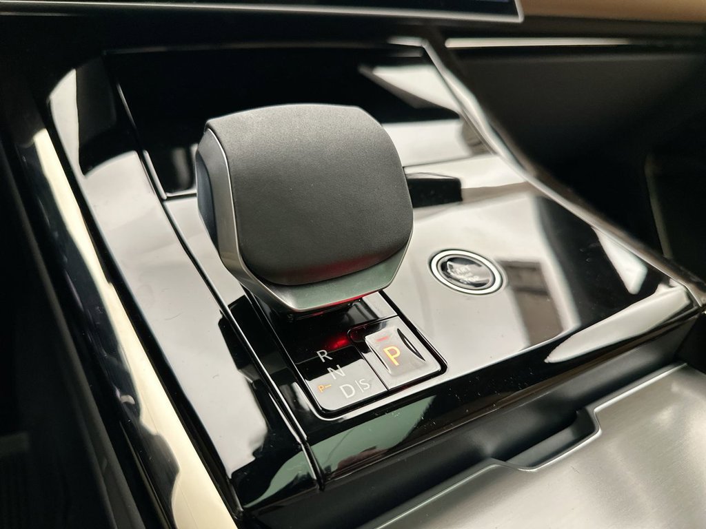New 2027 Varesine Blue Land Rover SE image 12