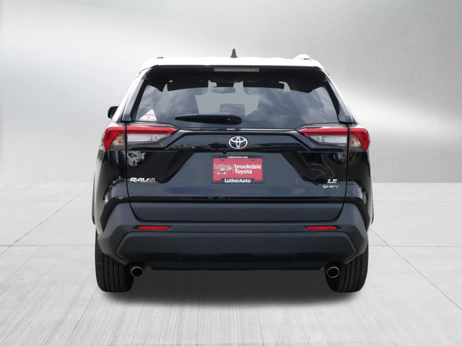 2025 Toyota RAV4 LE - Photo 6