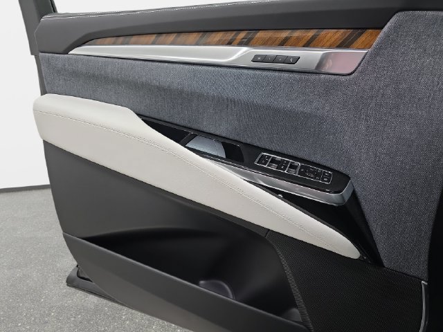 2026 Cadillac Escalade Platinum Sport - Photo 22