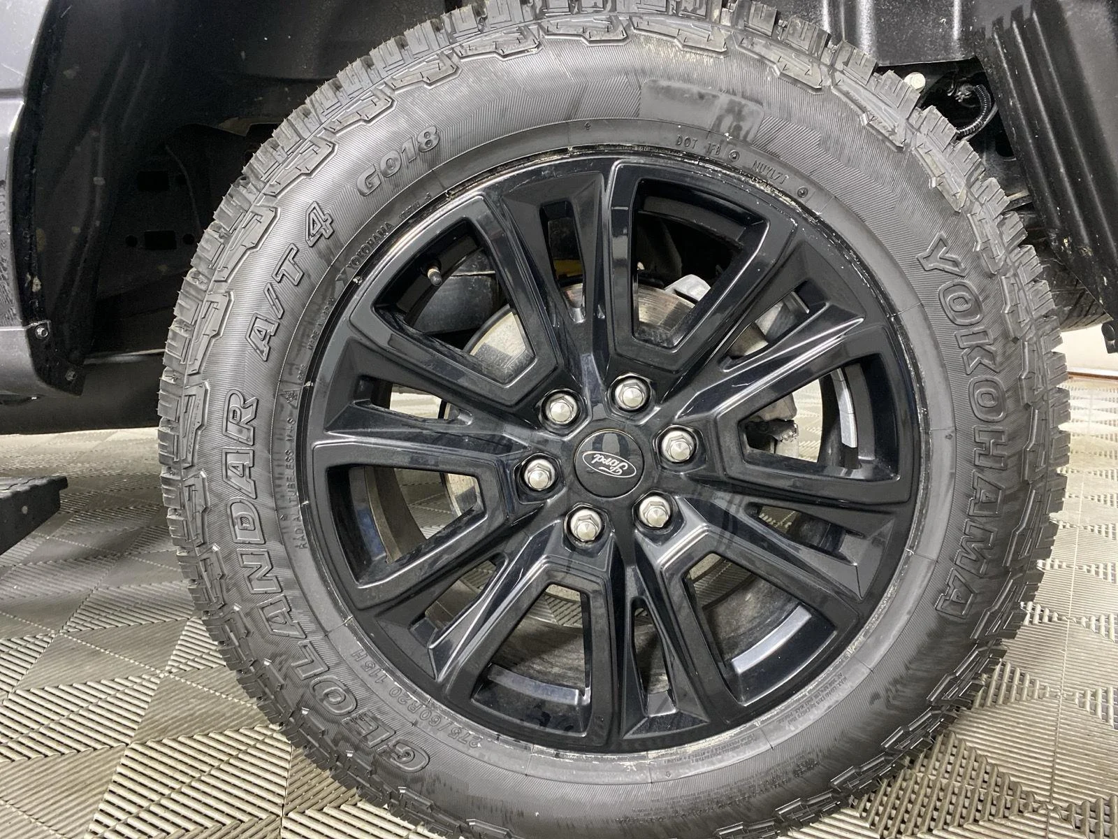 Used 2024 Agate Black Ford Platinum image 16