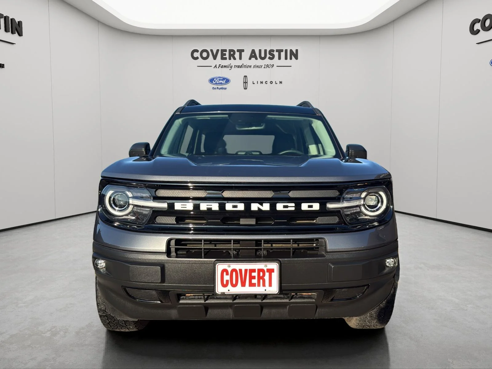 Used 2021 Gray Ford Outer Banks image 8