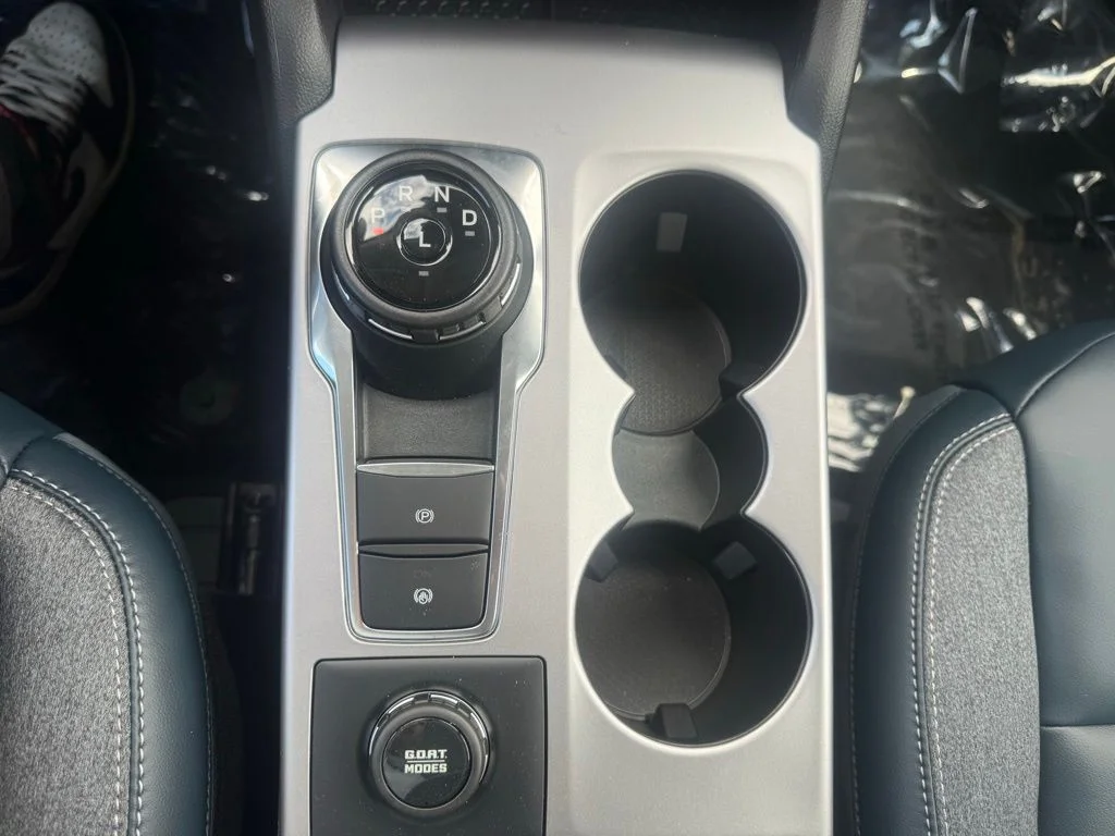 New 2024 Green Ford Outer Banks image 25