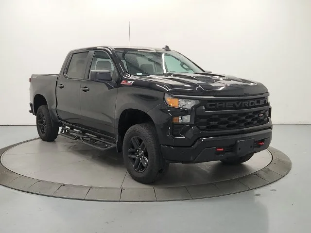 Used 2024 Black Chevrolet Custom Trail Boss image 3