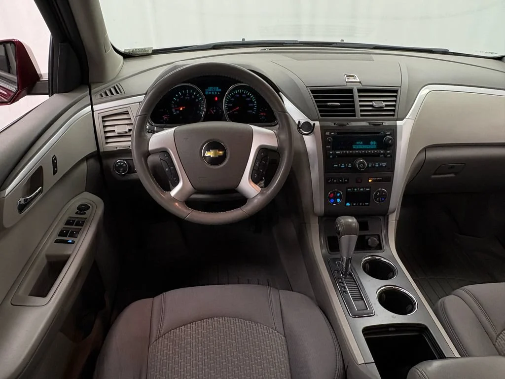 Used 2011 Red Jewel Tintcoat Chevrolet LT w/1LT image 14