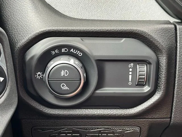 Used 2025 Black Jeep Willys image 39