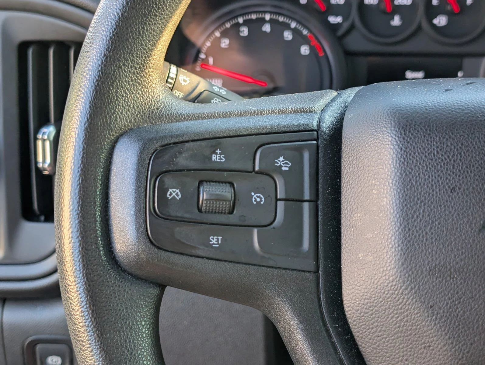 Used 2024 Slate Gray Metallic Chevrolet Custom image 26