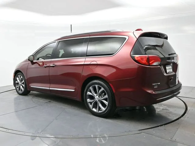 Used 2018 Velvet Red Pearlcoat Chrysler Limited image 5