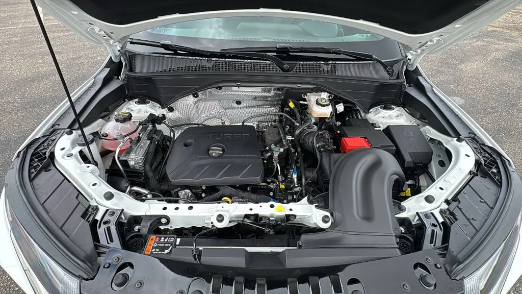New 2026 Iridescent Pearl Tricoat Chevrolet RS image 17