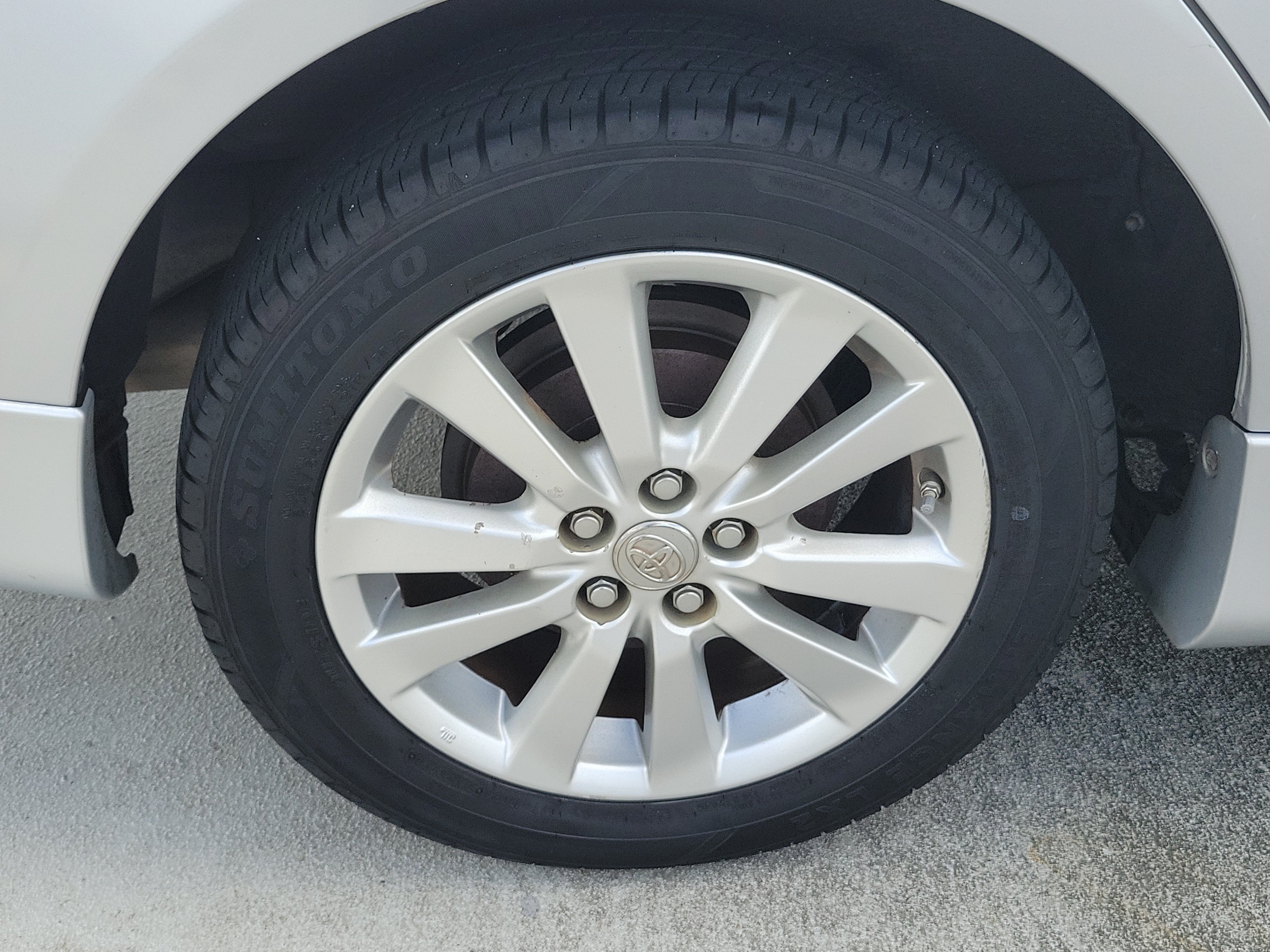 Used 2010 Silver Toyota S image 7