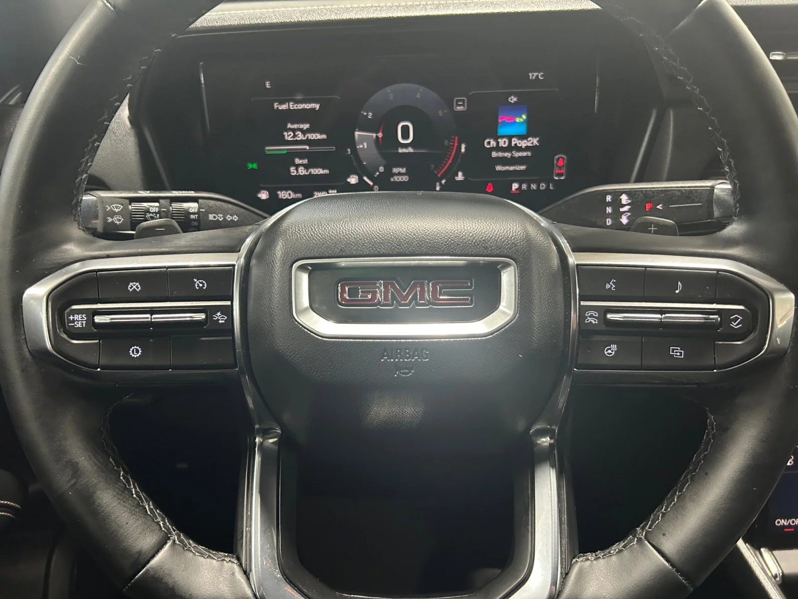 Used 2025 White GMC AWD Elevation image 20