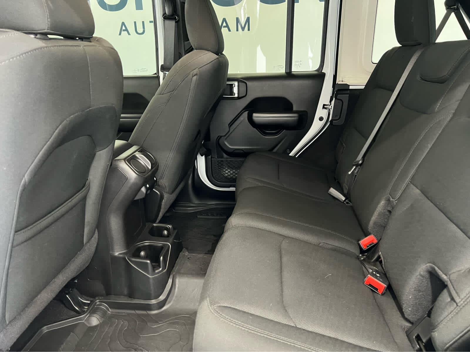2021 Jeep Wrangler Unlimited Willys - Photo 26