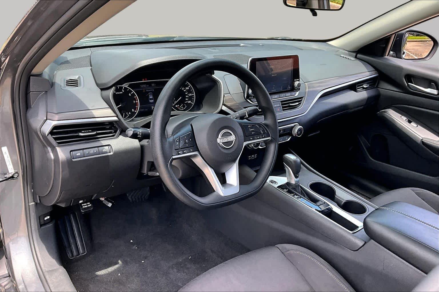 Used 2025 Gun Metallic Nissan SV image 16