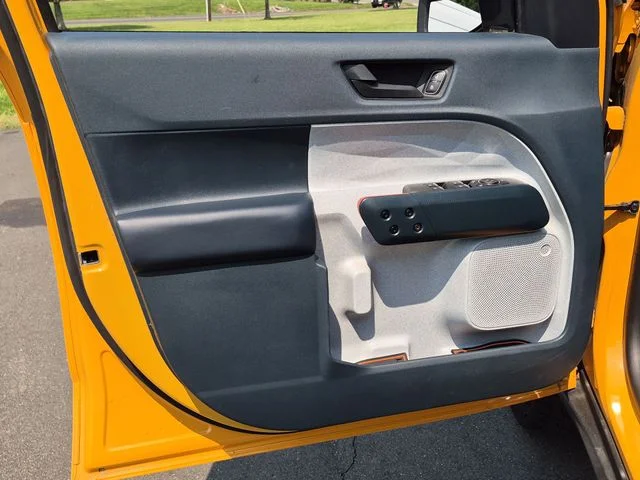 Used 2023 Orange Ford XLT image 19