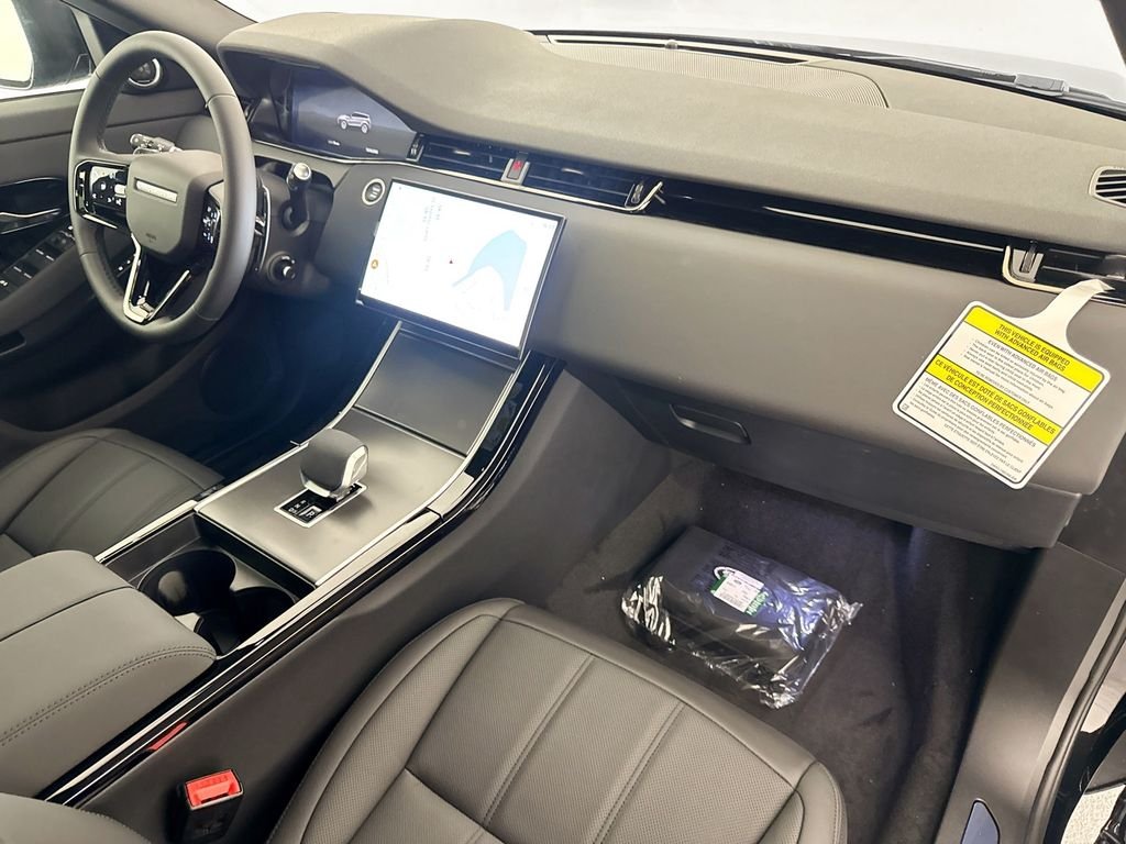 New 2026 Santorini Black Land Rover Core S image 30