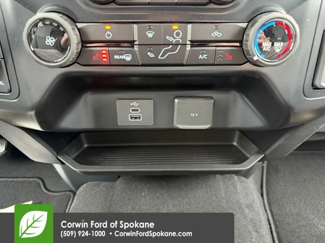 New 2026 Carbonized Gray Metallic Ford XLT image 28