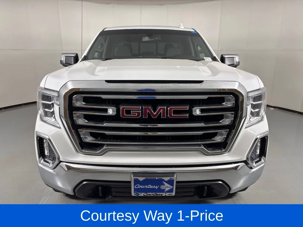 Used 2020 White GMC SLT image 4