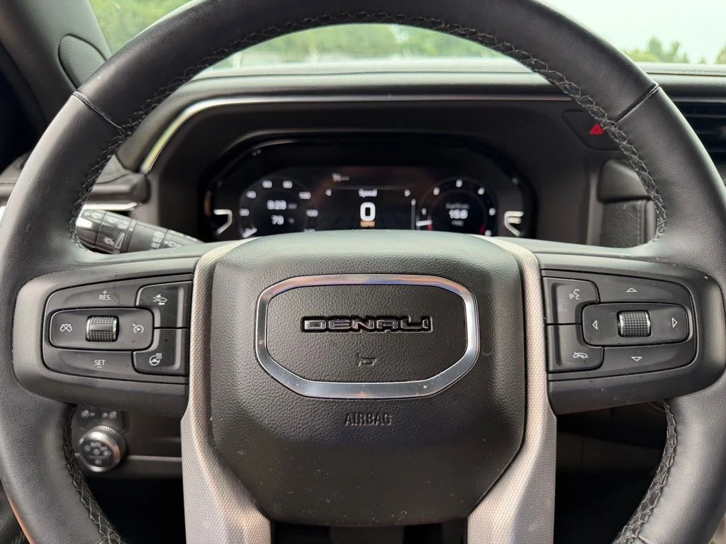 Used 2023 Silver GMC Denali image 29