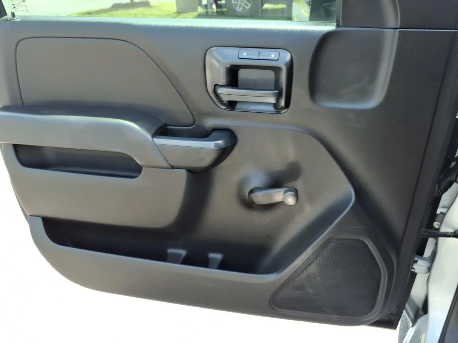 Used 2018 Silver Ice Metallic Chevrolet Work Truck image 25