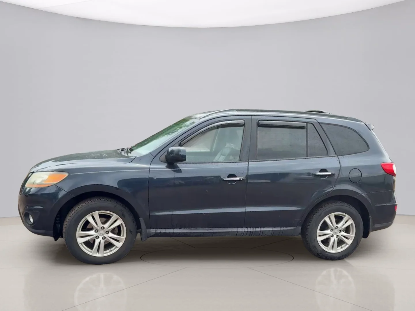 Used 2010 Gray Hyundai LIMITED image 2