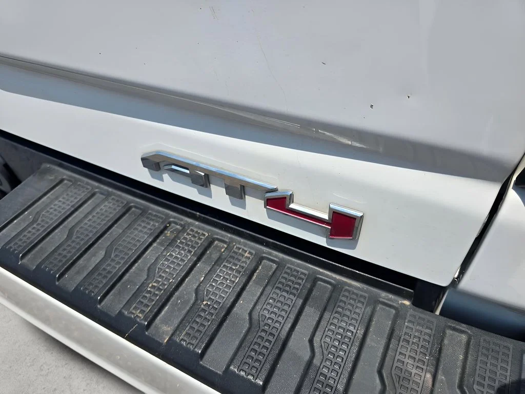 Used 2021 Summit White GMC AT4 image 30