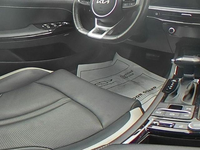 Used 2025 Gray Kia GT-Line image 38