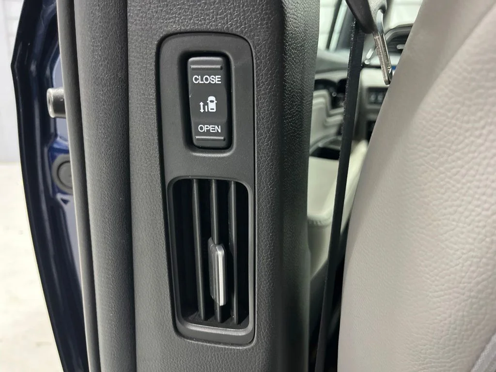 2024 Honda Odyssey Touring - Photo 34